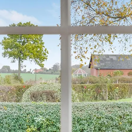 Amazing In With Kitchen Holiday home