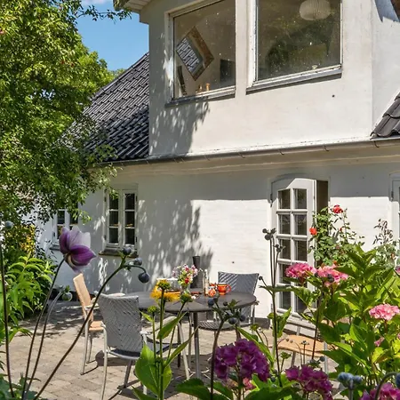 Holiday home Amazing In With Kitchen
